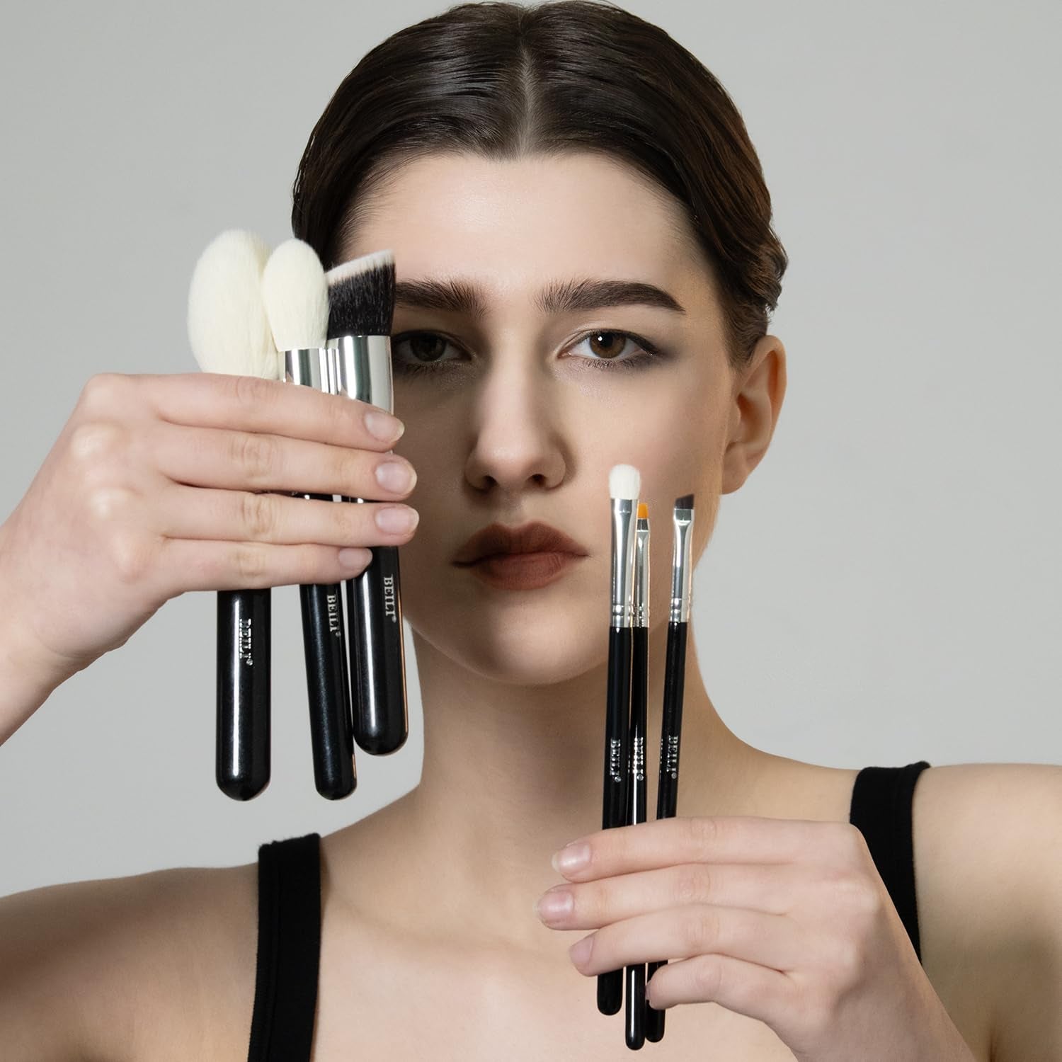 Makeup Brushes 30Pcs Professional Makeup Brush Set Premium Synthetic Kabuki Foundation Blending Brush Face Powder Blush Concealers Eye Shadows Make up Brush Set (Black)